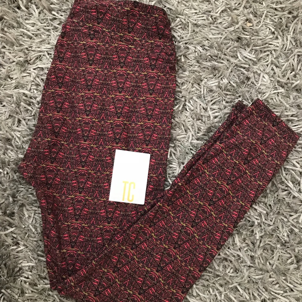 Lularoe NWOT TC Aztec legging